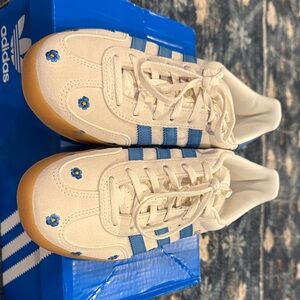 Adidas Gazelle Indoor Women's Shoes - Blue and White floral